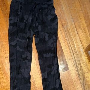 Lululemon joggers